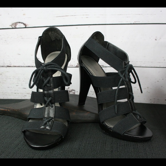 Laced, black Apt. 9 strappy heels - Picture 1 of 5